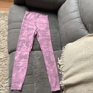 Lululemon Align size 4   25” length.